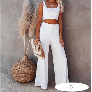 White Vici Dolls Set. Size L. Double lined.